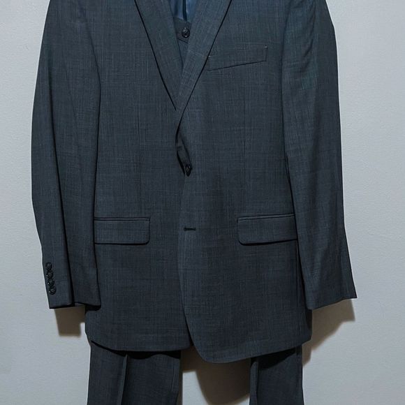 Men's Gray Calvin Klein Suit Two Piece - Picture 1 of 6